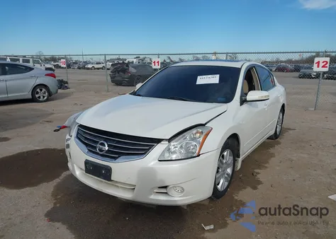 2010 Nissan Altima 2.5 S z USA, uszkodzony, nr VIN 1N4AL2AP5AN410905